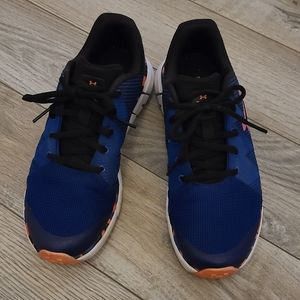 Under Armor youth boys shoes